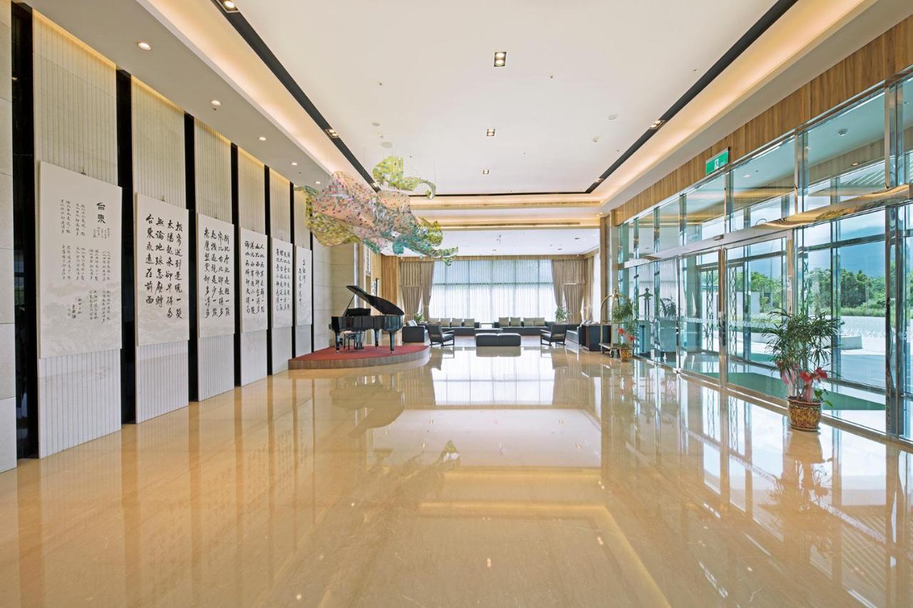 Naruwan Galaxy Hotel T'ai-tung Exterior foto